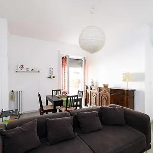 Dom wakacyjny Casa Vacanze Nonna Elena